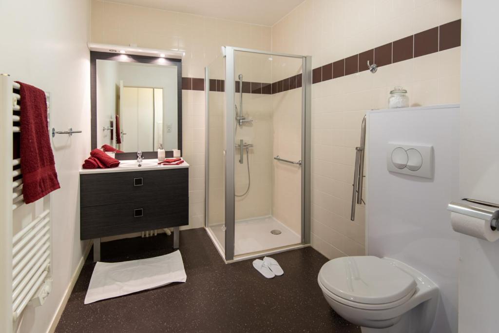 Terres De France - Appart Hotel Rouen Flaubert ルーアン エクステリア 写真